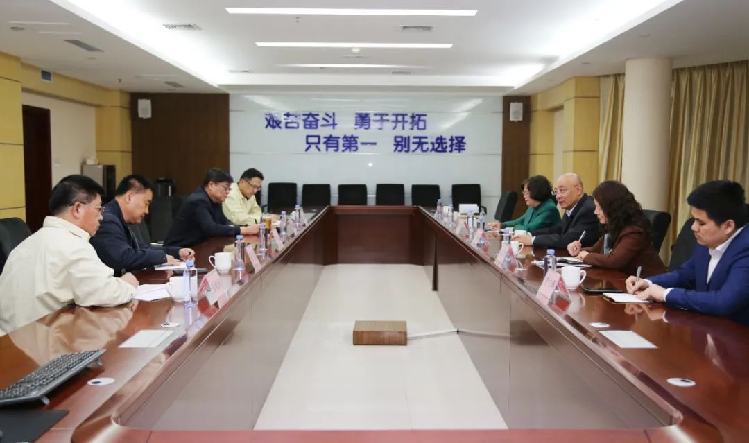 阎晓峰一行到333体育集团调研